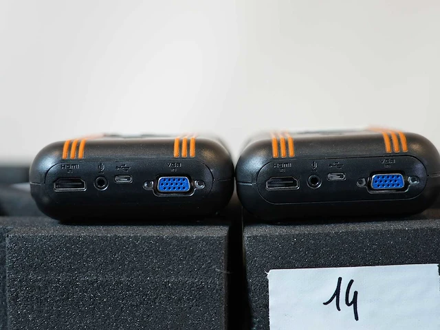 Crowdbeamer - cb - diverse video apparatuur - afbeelding 2 van  2