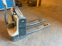 Crown elektrische palletwagen - afbeelding 2 van  10