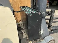 Crown esr4000 reach truck - afbeelding 16 van  23