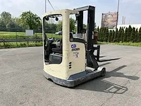 Crown esr4000 reach truck - afbeelding 19 van  23