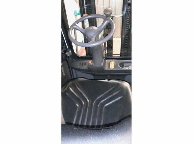 Crown heftruck met lader - afbeelding 4 van  6