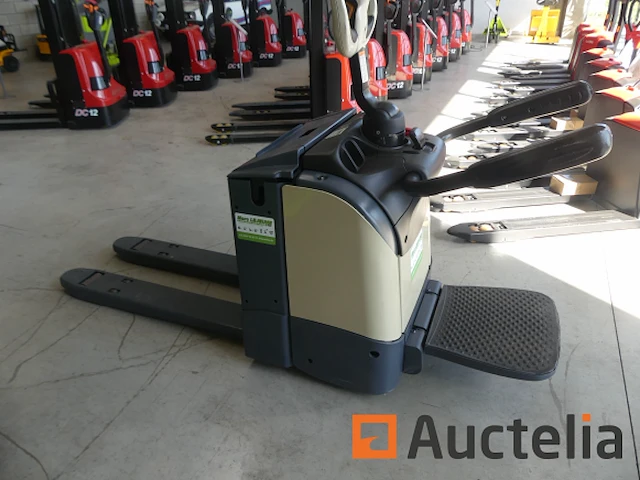Crown wt3020 stand-up pallettruck - afbeelding 4 van  11