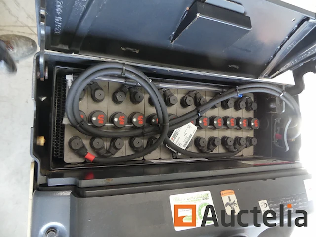 Crown wt3020 stand-up pallettruck - afbeelding 6 van  11