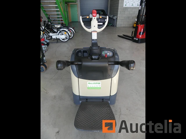 Crown wt3020 stand-up pallettruck - afbeelding 2 van  9