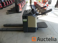 Crown wt3020 stand-up pallettruck - afbeelding 9 van  9