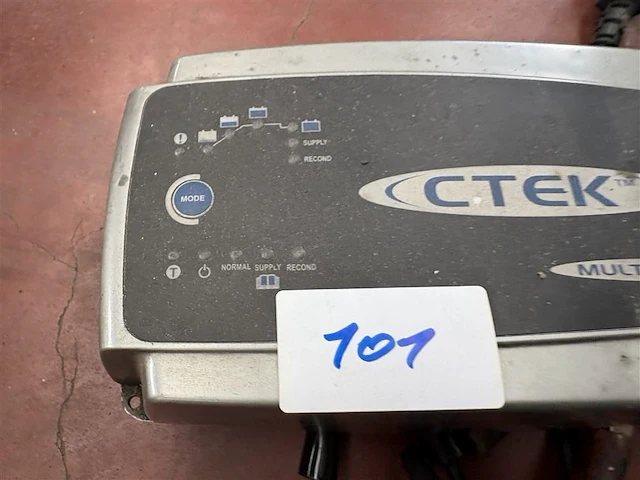 Ctek lader - afbeelding 1 van  4