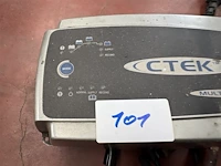 Ctek lader - afbeelding 1 van  4