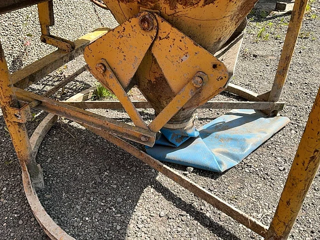 Cufa betonbak overige grondverzetmachines - afbeelding 8 van  8