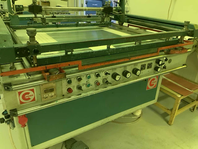 Cugher futura-z-ul screenprinter met uv curing oven - afbeelding 9 van  12