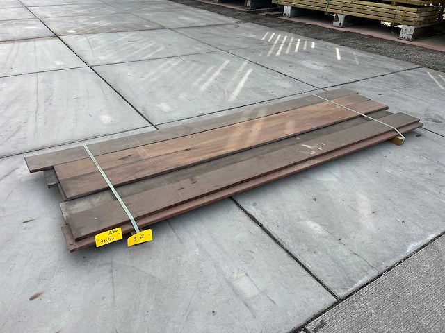 Cumaru - cumaru terrasplanken 3,10m en 2,80m (20x) - afbeelding 1 van  7