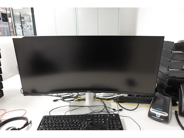 Curved monitor dell - afbeelding 1 van  3