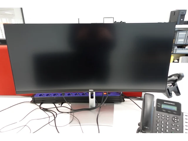 Curved monitor dell - afbeelding 1 van  3