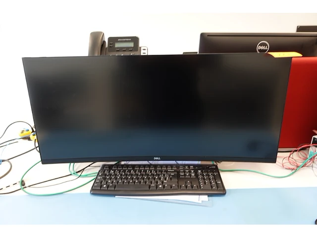 Curved monitor dell - afbeelding 1 van  3