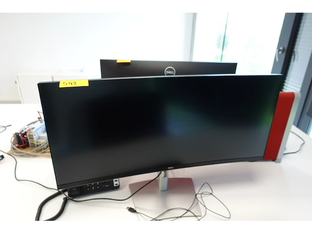 Curved monitor dell - afbeelding 1 van  3