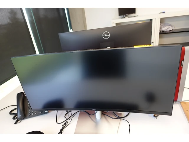 Curved monitor dell - afbeelding 1 van  3