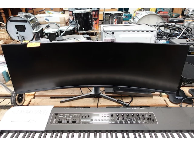 Curved monitor samsung - afbeelding 1 van  2