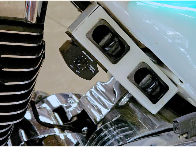 Custom harley road king 'bad modder fogger', 40-mn-nf - afbeelding 29 van  43
