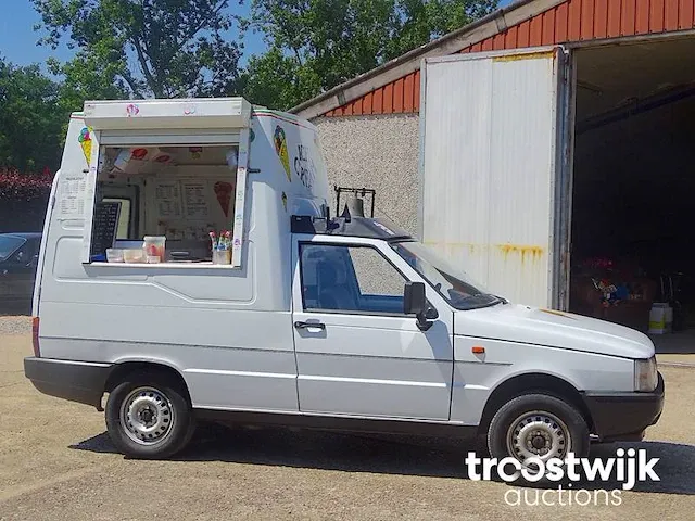 Custom ijswagentje fiat fiorino 1.7d - afbeelding 54 van  57