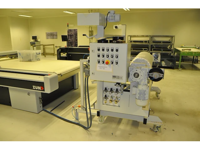 Cutter pvb machine g3 zund - afbeelding 4 van  8