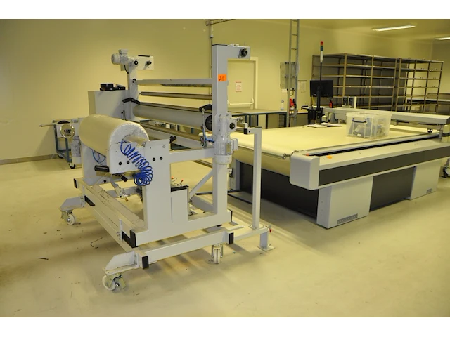 Cutter pvb machine g3 zund - afbeelding 6 van  8