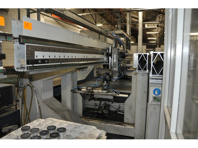 Cutting & breaking machine bystronic - afbeelding 1 van  4