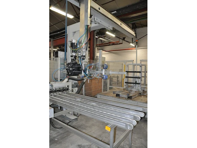Cutting machine bystronic incl. controller with lifter and belt conveyor - afbeelding 5 van  11