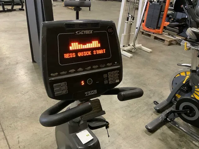 Cybex 750r recumbent bike home trainer - afbeelding 4 van  6