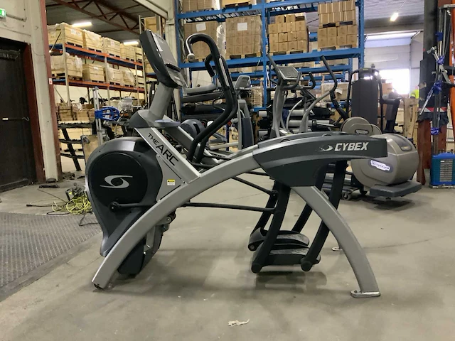 Cybex 750t amt crosstrainer - afbeelding 1 van  4
