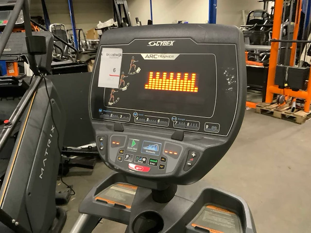 Cybex 770 arc trainer crosstrainer - afbeelding 2 van  5