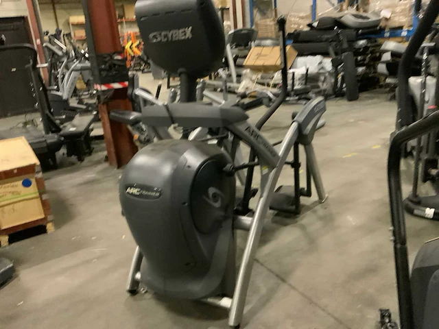 Cybex 770 arc trainer crosstrainer - afbeelding 4 van  5