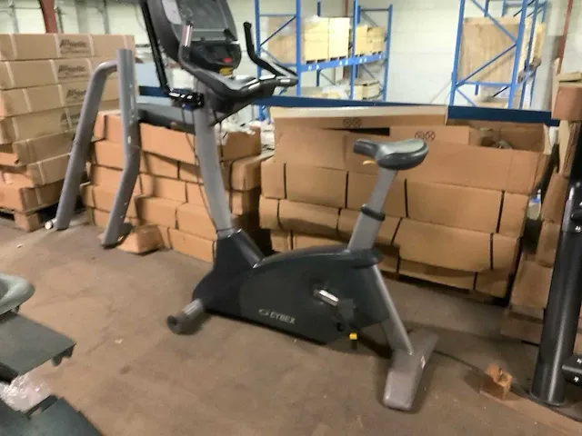 Cybex 770c uprightbike home trainer - afbeelding 1 van  4