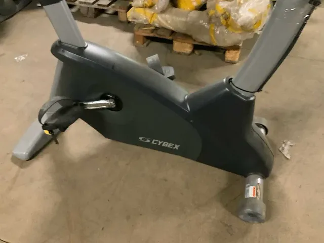 Cybex 770c uprightbike home trainer - afbeelding 2 van  5