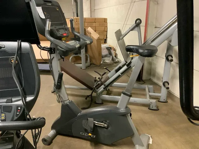 Cybex 770c uprightbike home trainer - afbeelding 4 van  6