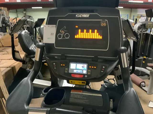 Cybex 770c uprightbike home trainer - afbeelding 4 van  5