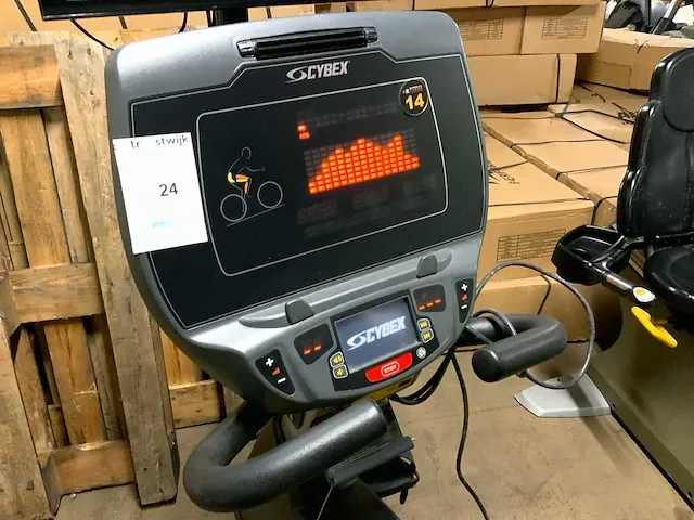 Cybex 770r recumbent bike home trainer - afbeelding 3 van  4