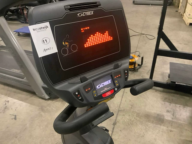 Cybex 770r recumbent bike home trainer - afbeelding 2 van  5