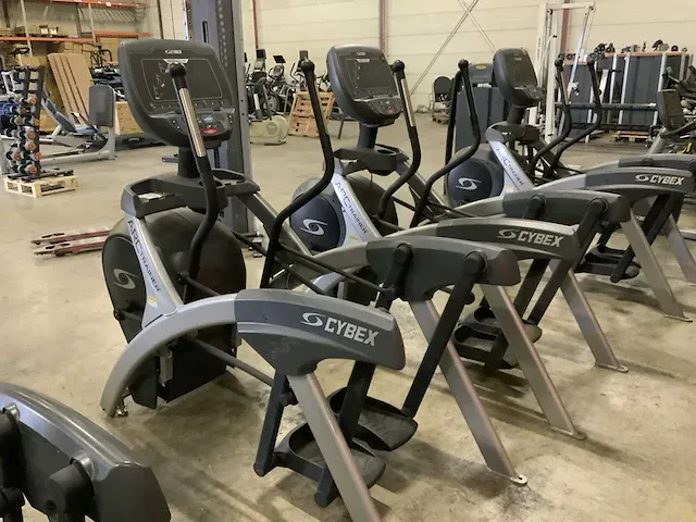 Cybex 770t arc trainer crosstrainer - afbeelding 1 van  4