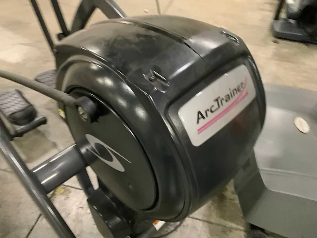 Cybex arc trainer elliptical crosstrainer - afbeelding 3 van  5