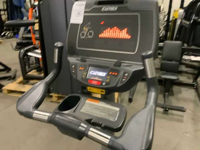 Cybex c770 uprightbike home trainer - afbeelding 3 van  6