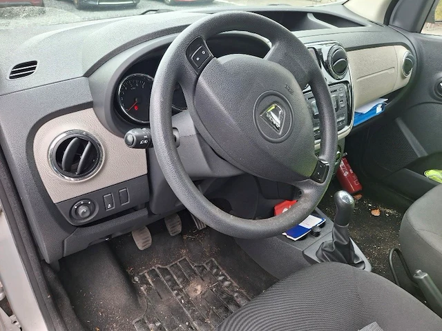 Dacia dokker - afbeelding 5 van  6