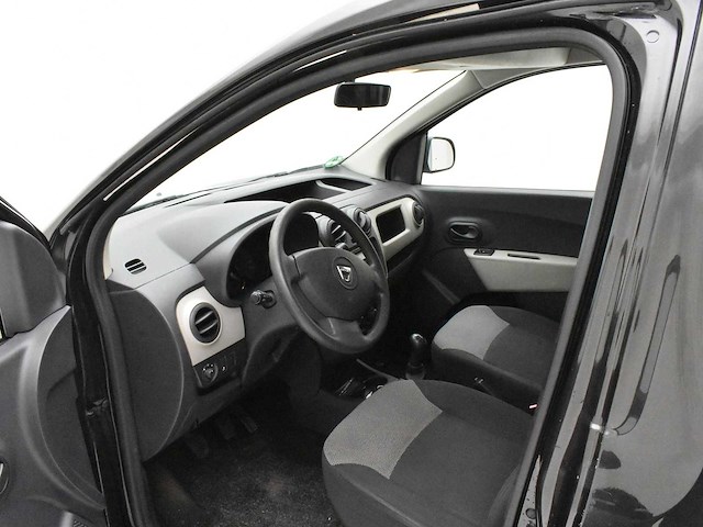 Dacia dokker - afbeelding 10 van  29