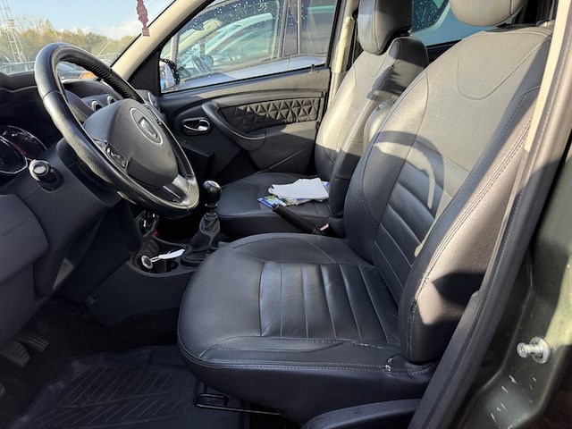 Dacia duster 1.5 dci 4x4 prestige fap,2014 - afbeelding 24 van  26