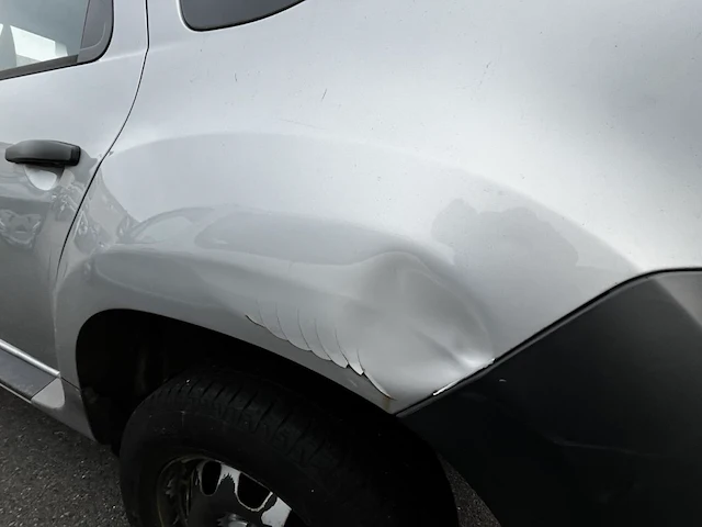 Dacia duster 1.6i 4x2 prestige 105, 2012 - afbeelding 19 van  28