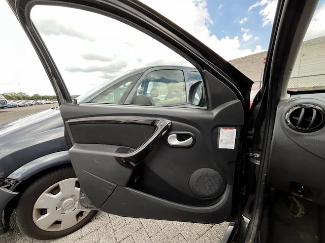 Dacia duster, 2010 - afbeelding 9 van  33