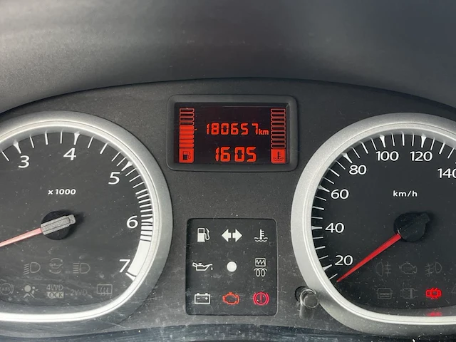 Dacia duster, 2010 - afbeelding 32 van  33