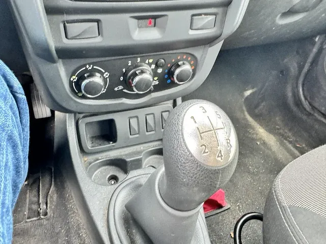 Dacia duster ambiance 2wd, 2015 - afbeelding 4 van  30