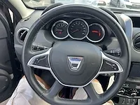 Dacia duster laureate 115 2wd, 2017 - afbeelding 3 van  25