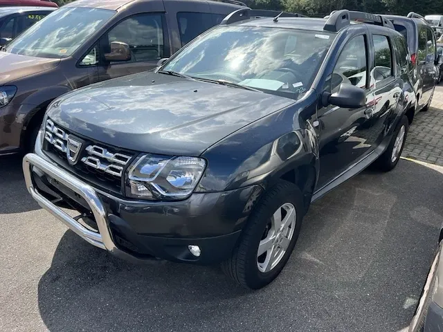 Dacia duster laureate 115 2wd, 2017 - afbeelding 1 van  25