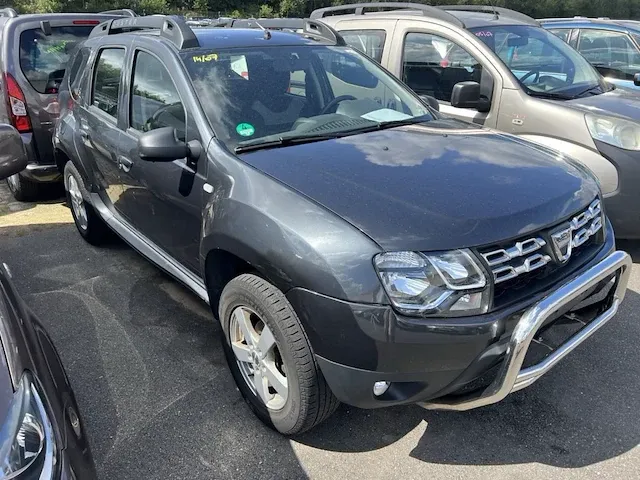 Dacia duster laureate 115 2wd, 2017 - afbeelding 12 van  25