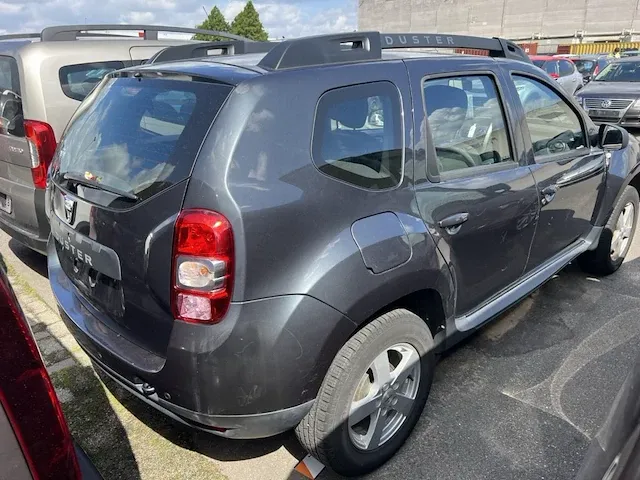 Dacia duster laureate 115 2wd, 2017 - afbeelding 20 van  25